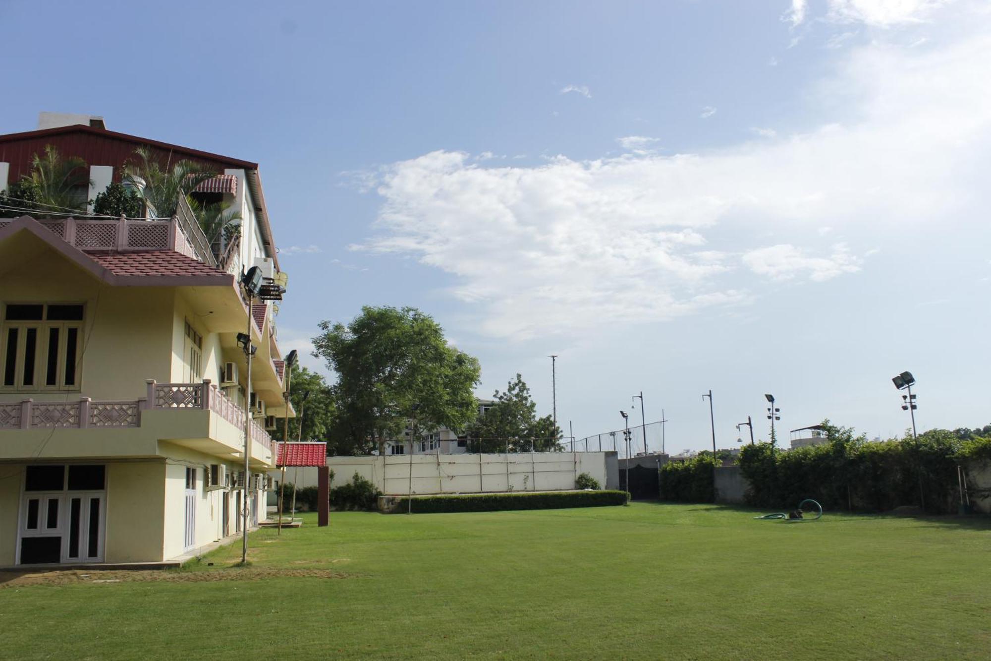 The Byke Grassfield Resort With Outdoor Pool, Shyam Nagar, Jaipur Eksteriør bilde
